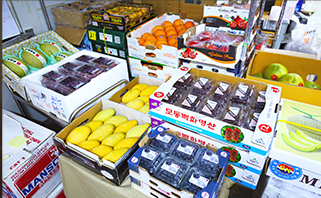 GGB HK Flower Shop Fruit Storage Area